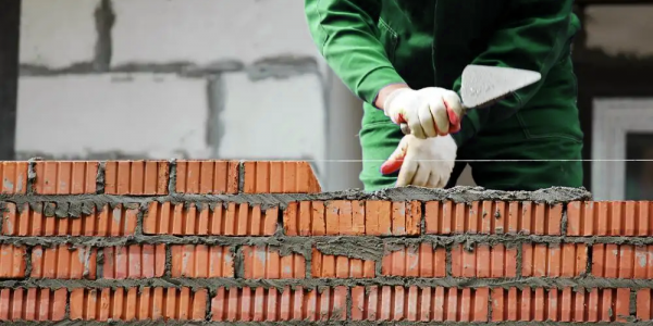 BCA vs. Cărămidă – Ce material este mai potrivit pentru casa ta?